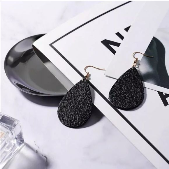 Black Tear Drop Leather Earrings - Picture 7 of 7